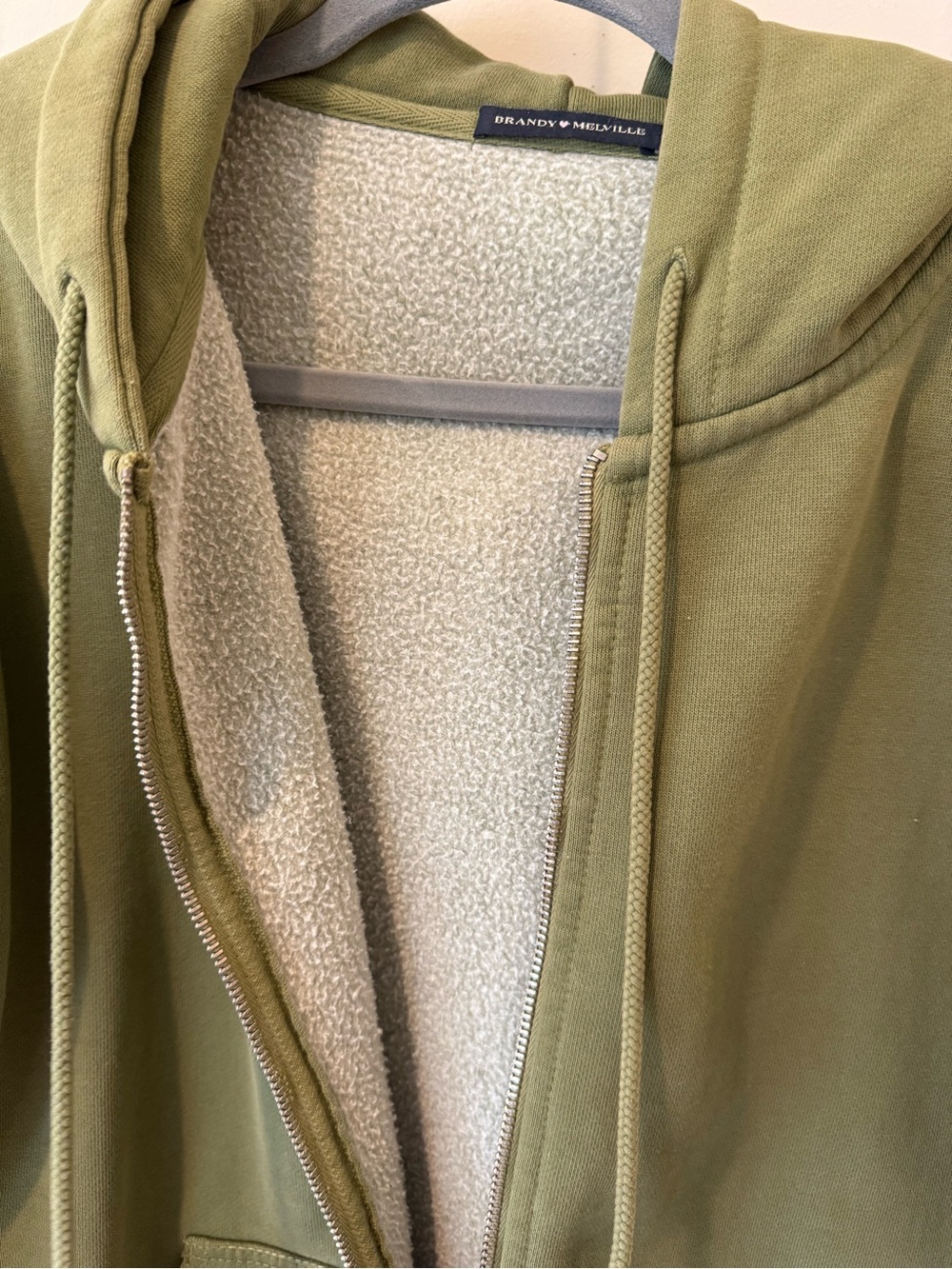 Brandy Melville Olive Green Sherpa-Lined Zip Hoodie A11 - Picture 7 of 7